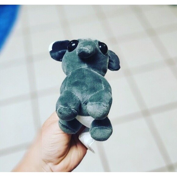 2024 Adopt Me! 5" Surprise Plush Pets Series 4 Common Malayan Tapir Plush - Picture 8 of 10